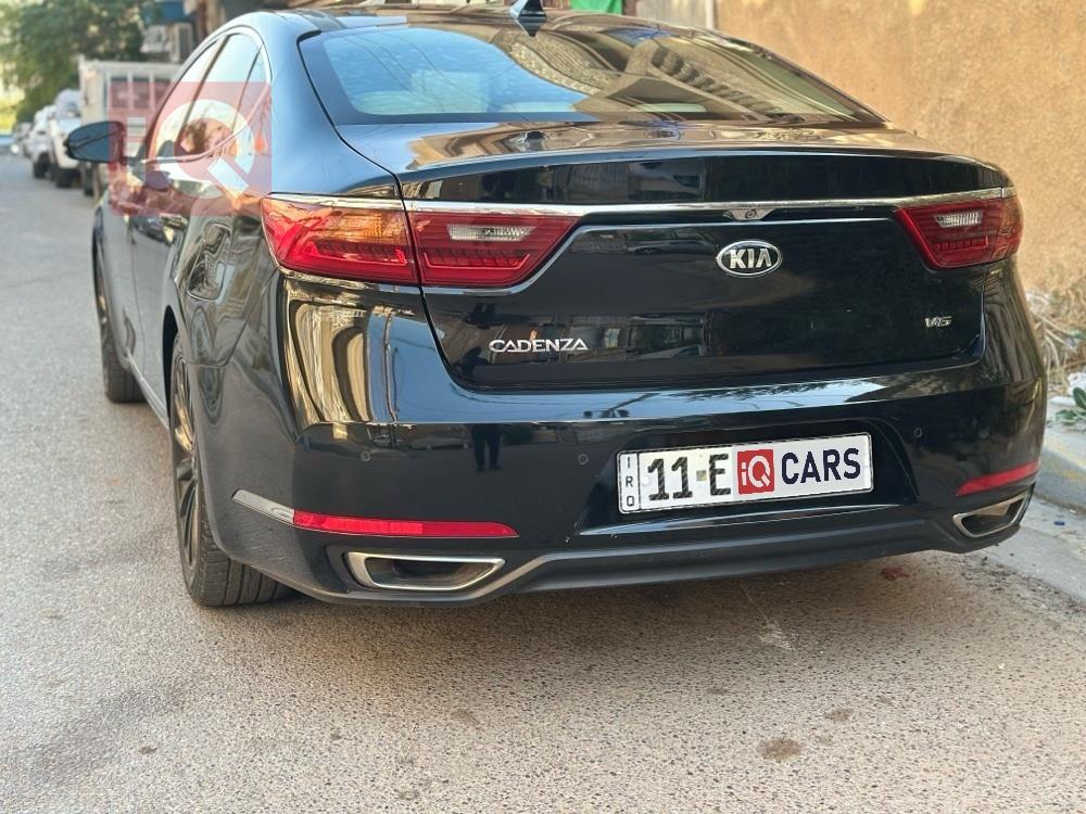 كيا كادينزا